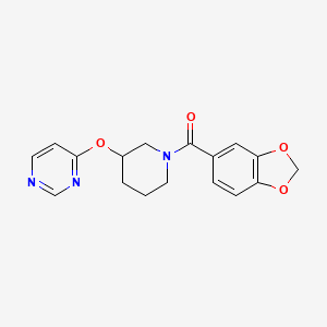 Benzo[d][1,3]dioxol-5-yl(3-(pyrimidin-4-yloxy)piperidin-1-yl)methanone