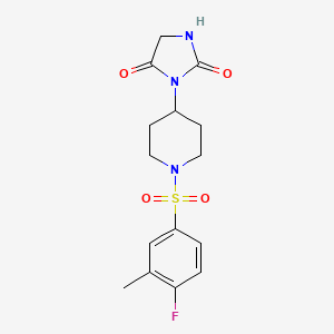 molecular formula C15H18FN3O4S B2994873 3-(1-((4-氟-3-甲基苯基)磺酰基)哌啶-4-基)咪唑烷-2,4-二酮 CAS No. 2034244-11-4
