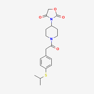 3-(1-(2-(4-(Isopropylthio)phenyl)acetyl)piperidin-4-yl)oxazolidine-2,4-dione