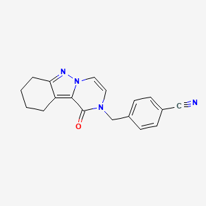molecular formula C18H16N4O B2996380 4-[(1-oxo-7,8,9,10-tetrahydropyrazino[1,2-b]indazol-2(1H)-yl)methyl]benzonitrile CAS No. 1775426-29-3