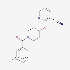 molecular formula C22H27N3O2 B2997488 2-((1-((3r,5r,7r)-Adamantane-1-carbonyl)piperidin-4-yl)oxy)nicotinonitrile CAS No. 1798024-23-3