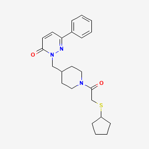2-({1-[2-(Cyclopentylsulfanyl)acetyl]piperidin-4-yl}methyl)-6-phenyl-2,3-dihydropyridazin-3-one