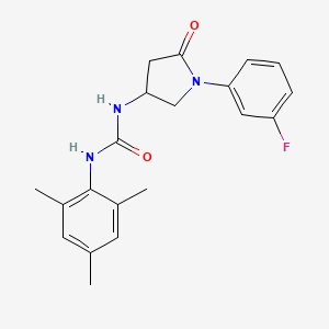 B2998344 1-(1-(3-Fluorophenyl)-5-oxopyrrolidin-3-yl)-3-mesitylurea CAS No. 894032-76-9