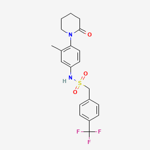 molecular formula C20H21F3N2O3S B2998622 N-[3-メチル-4-(2-オキソピペリジン-1-イル)フェニル]-1-[4-(トリフルオロメチル)フェニル]メタンスルホンアミド CAS No. 1396749-99-7