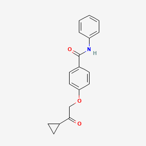 molecular formula C18H17NO3 B2999720 4-(2-环丙基-2-氧代乙氧基)-N-苯基苯甲酰胺 CAS No. 1226454-12-1
