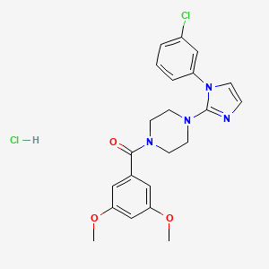 molecular formula C22H24Cl2N4O3 B2999917 (4-(1-(3-氯苯基)-1H-咪唑-2-基)哌嗪-1-基)(3,5-二甲氧基苯基)甲酮盐酸盐 CAS No. 1189706-50-0