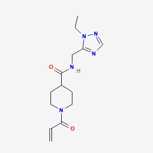molecular formula C14H21N5O2 B3000558 N-[(2-Ethyl-1,2,4-triazol-3-yl)methyl]-1-prop-2-enoylpiperidine-4-carboxamide CAS No. 2361680-59-1