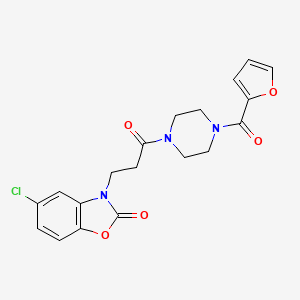 molecular formula C19H18ClN3O5 B3001355 5-chloro-3-(3-(4-(furan-2-carbonyl)piperazin-1-yl)-3-oxopropyl)benzo[d]oxazol-2(3H)-one CAS No. 902254-67-5