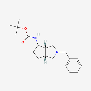 molecular formula C19H28N2O2 B3001606 tert-butyl ((3aS,6aR)-2-benzyloctahydrocyclopenta[c]pyrrol-4-yl)carbamate CAS No. 1822315-92-3