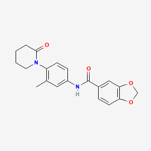 molecular formula C20H20N2O4 B3003144 N-[3-methyl-4-(2-oxopiperidin-1-yl)phenyl]-1,3-benzodioxole-5-carboxamide CAS No. 942013-70-9