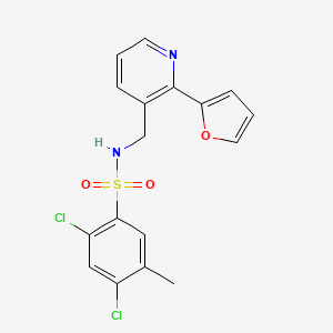 molecular formula C17H14Cl2N2O3S B3003301 2,4-dichloro-N-((2-(furan-2-yl)pyridin-3-yl)methyl)-5-methylbenzenesulfonamide CAS No. 2034562-20-2