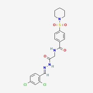 (E)-N-(2-(2-(2,4-dichlorobenzylidene)hydrazinyl)-2-oxoethyl)-4-(piperidin-1-ylsulfonyl)benzamide