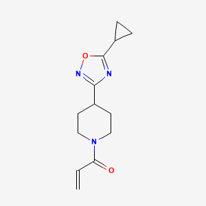 1-[4-(5-Cyclopropyl-1,2,4-oxadiazol-3-yl)piperidin-1-yl]prop-2-en-1-one