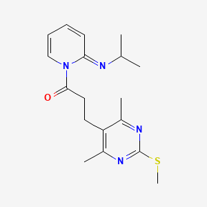 3-[4,6-Dimethyl-2-(methylsulfanyl)pyrimidin-5-yl]-1-{2-[(propan-2-yl)imino]-1,2-dihydropyridin-1-yl}propan-1-one
