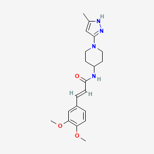 B3004734 (E)-3-(3,4-dimethoxyphenyl)-N-(1-(5-methyl-1H-pyrazol-3-yl)piperidin-4-yl)acrylamide CAS No. 1904584-62-8