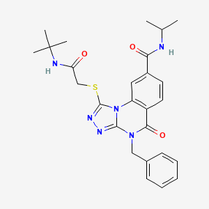 B3005091 4-benzyl-1-((2-(tert-butylamino)-2-oxoethyl)thio)-N-isopropyl-5-oxo-4,5-dihydro-[1,2,4]triazolo[4,3-a]quinazoline-8-carboxamide CAS No. 1111197-45-5