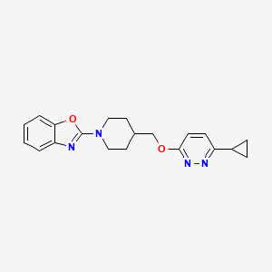molecular formula C20H22N4O2 B3005171 2-(4-{[(6-Cyclopropylpyridazin-3-yl)oxy]methyl}piperidin-1-yl)-1,3-benzoxazole CAS No. 2310143-71-4
