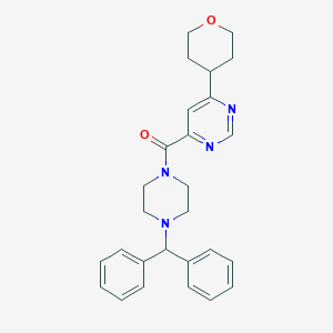 molecular formula C27H30N4O2 B3006471 (4-Benzhydrylpiperazin-1-yl)-[6-(oxan-4-yl)pyrimidin-4-yl]methanone CAS No. 2415630-53-2