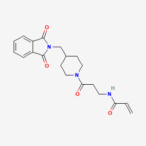 molecular formula C20H23N3O4 B3007401 N-[3-[4-[(1,3-Dioxoisoindol-2-yl)methyl]piperidin-1-yl]-3-oxopropyl]prop-2-enamide CAS No. 2361729-60-2