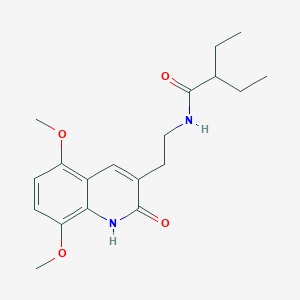 molecular formula C19H26N2O4 B3007571 N-[2-(5,8-dimethoxy-2-oxo-1H-quinolin-3-yl)ethyl]-2-ethylbutanamide CAS No. 851403-91-3