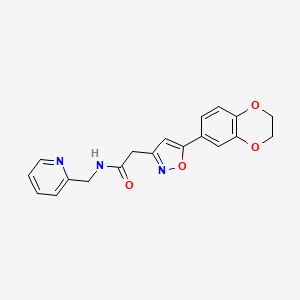 2-(5-(2,3-dihydrobenzo[b][1,4]dioxin-6-yl)isoxazol-3-yl)-N-(pyridin-2-ylmethyl)acetamide