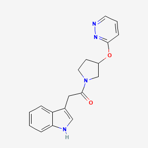 2-(1H-indol-3-yl)-1-(3-(pyridazin-3-yloxy)pyrrolidin-1-yl)ethanone