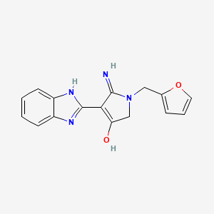 molecular formula C16H14N4O2 B3008524 5-amino-4-(1H-benzo[d]imidazol-2-yl)-1-(furan-2-ylmethyl)-1H-pyrrol-3(2H)-one CAS No. 213251-10-6