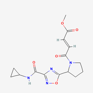 molecular formula C15H18N4O5 B3009073 Methyl (E)-4-[2-[3-(cyclopropylcarbamoyl)-1,2,4-oxadiazol-5-yl]pyrrolidin-1-yl]-4-oxobut-2-enoate CAS No. 2411326-28-6