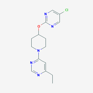 molecular formula C15H18ClN5O B3011272 4-[4-(5-Chloropyrimidin-2-yl)oxypiperidin-1-yl]-6-ethylpyrimidine CAS No. 2415565-16-9