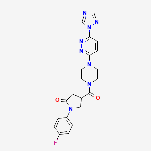 molecular formula C21H21FN8O2 B3012693 4-(4-(6-(1H-1,2,4-triazol-1-yl)pyridazin-3-yl)piperazine-1-carbonyl)-1-(4-fluorophenyl)pyrrolidin-2-one CAS No. 2034242-87-8