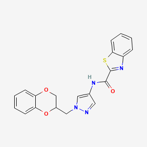 B3012754 N-(1-((2,3-dihydrobenzo[b][1,4]dioxin-2-yl)methyl)-1H-pyrazol-4-yl)benzo[d]thiazole-2-carboxamide CAS No. 1797553-26-4