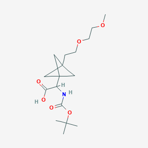 2-[3-[2-(2-Methoxyethoxy)ethyl]-1-bicyclo[1.1.1]pentanyl]-2-[(2-methylpropan-2-yl)oxycarbonylamino]acetic acid