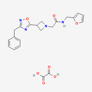 molecular formula C21H22N4O7 B3013877 2-(3-(3-benzyl-1,2,4-oxadiazol-5-yl)azetidin-1-yl)-N-(furan-2-ylmethyl)acetamide oxalate CAS No. 1351599-51-3