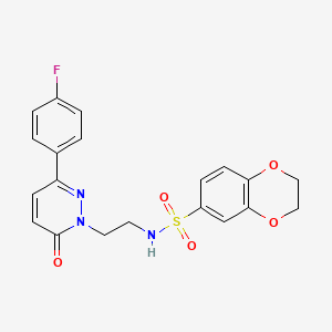 molecular formula C20H18FN3O5S B3014336 N-(2-(3-(4-氟苯基)-6-氧代嘧啶并[1(6H)-基]乙基)-2,3-二氢苯并[b][1,4]二噁英-6-磺酰胺 CAS No. 921512-74-5
