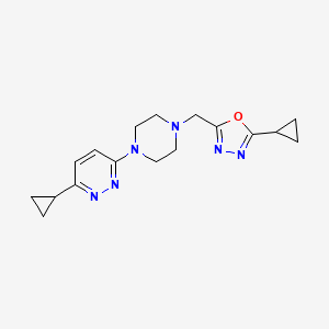 molecular formula C17H22N6O B3014605 2-Cyclopropyl-5-[[4-(6-cyclopropylpyridazin-3-yl)piperazin-1-yl]methyl]-1,3,4-oxadiazole CAS No. 2415487-79-3
