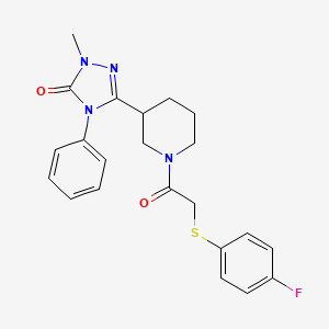 molecular formula C22H23FN4O2S B3014698 3-(1-(2-((4-fluorophenyl)thio)acetyl)piperidin-3-yl)-1-methyl-4-phenyl-1H-1,2,4-triazol-5(4H)-one CAS No. 1396584-17-0