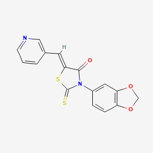 molecular formula C16H10N2O3S2 B3014762 (Z)-3-(benzo[d][1,3]dioxol-5-yl)-5-(pyridin-3-ylmethylene)-2-thioxothiazolidin-4-one CAS No. 641997-27-5