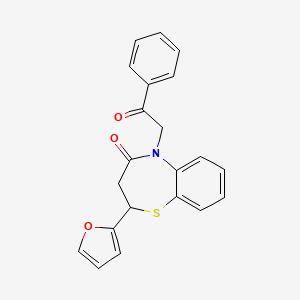 molecular formula C21H17NO3S B3014931 2-(呋喃-2-基)-5-(2-氧代-2-苯基乙基)-2,3-二氢苯并[b][1,4]噻氮杂菲-4(5H)-酮 CAS No. 863005-37-2