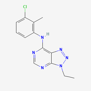 molecular formula C13H13ClN6 B3015439 N-(3-chloro-2-methylphenyl)-3-ethyl-3H-[1,2,3]triazolo[4,5-d]pyrimidin-7-amine CAS No. 899975-31-6