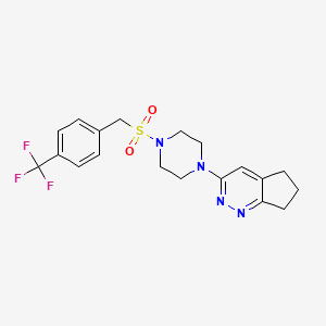 molecular formula C19H21F3N4O2S B3015853 3-(4-((4-(trifluoromethyl)benzyl)sulfonyl)piperazin-1-yl)-6,7-dihydro-5H-cyclopenta[c]pyridazine CAS No. 2034566-67-9