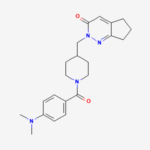 molecular formula C22H28N4O2 B3016139 2-[[1-[4-(Dimethylamino)benzoyl]piperidin-4-yl]methyl]-6,7-dihydro-5H-cyclopenta[c]pyridazin-3-one CAS No. 2310097-54-0