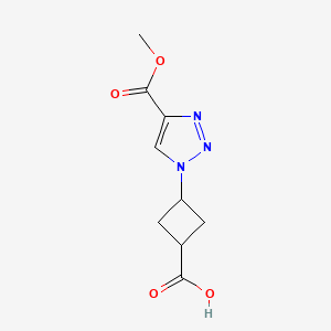 molecular formula C9H11N3O4 B3016610 3-(4-甲氧羰基三唑-1-基)环丁烷-1-甲酸 CAS No. 2375269-99-9