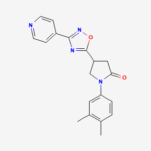 molecular formula C19H18N4O2 B3016815 1-(3,4-Dimethylphenyl)-4-[3-(4-pyridyl)-1,2,4-oxadiazol-5-yl]-2-pyrrolidinone CAS No. 941893-35-2