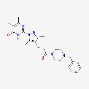molecular formula C25H32N6O2 B3017109 2-(4-(3-(4-苄基哌嗪-1-基)-3-氧代丙基)-3,5-二甲基-1H-吡唑-1-基)-5,6-二甲基嘧啶-4(3H)-酮 CAS No. 1171010-32-4