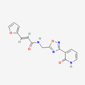 molecular formula C15H12N4O4 B3017600 (E)-3-(furan-2-yl)-N-((3-(2-oxo-1,2-dihydropyridin-3-yl)-1,2,4-oxadiazol-5-yl)methyl)acrylamide CAS No. 2035008-40-1
