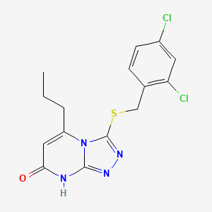 molecular formula C15H14Cl2N4OS B3017725 3-((2,4-dichlorobenzyl)thio)-5-propyl-[1,2,4]triazolo[4,3-a]pyrimidin-7(8H)-one CAS No. 891127-55-2