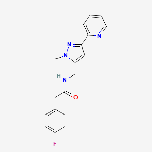 molecular formula C18H17FN4O B3018096 2-(4-Fluorophenyl)-N-[(2-methyl-5-pyridin-2-ylpyrazol-3-yl)methyl]acetamide CAS No. 2320209-36-5