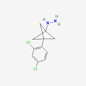 molecular formula C11H12Cl2N2 B3018485 [3-(2,4-Dichlorophenyl)-1-bicyclo[1.1.1]pentanyl]hydrazine CAS No. 2287345-66-6
