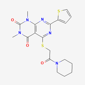 molecular formula C19H21N5O3S2 B3018977 1,3-dimethyl-5-((2-oxo-2-(piperidin-1-yl)ethyl)thio)-7-(thiophen-2-yl)pyrimido[4,5-d]pyrimidine-2,4(1H,3H)-dione CAS No. 847191-47-3