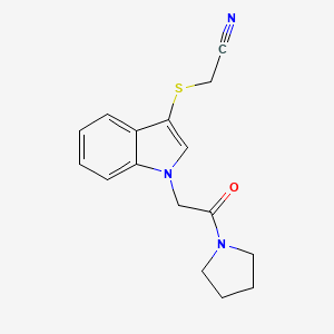 molecular formula C16H17N3OS B3019183 2-((1-(2-oxo-2-(pyrrolidin-1-yl)ethyl)-1H-indol-3-yl)thio)acetonitrile CAS No. 895799-88-9